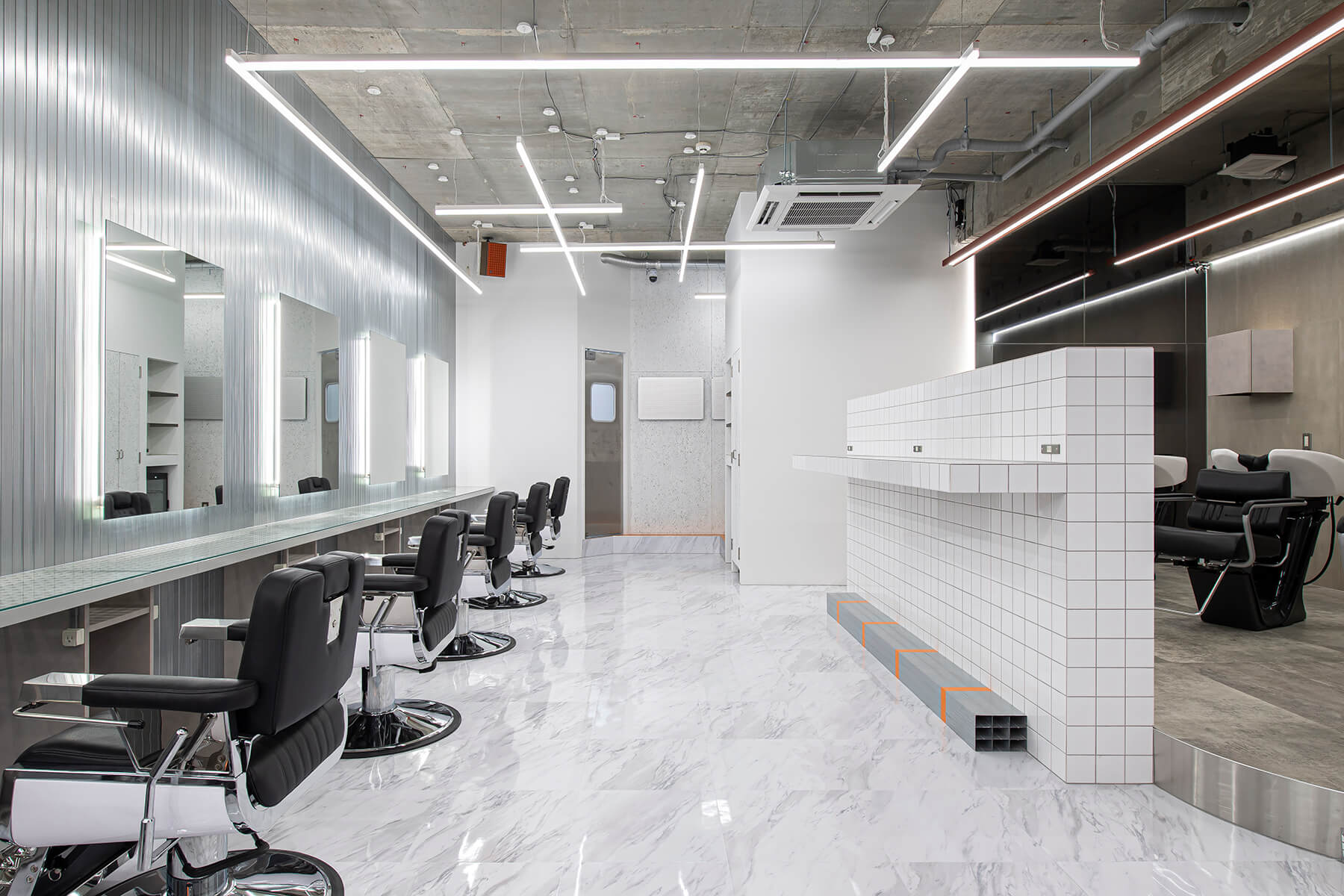 EIGHT MEN 那覇新都心／Okinawa