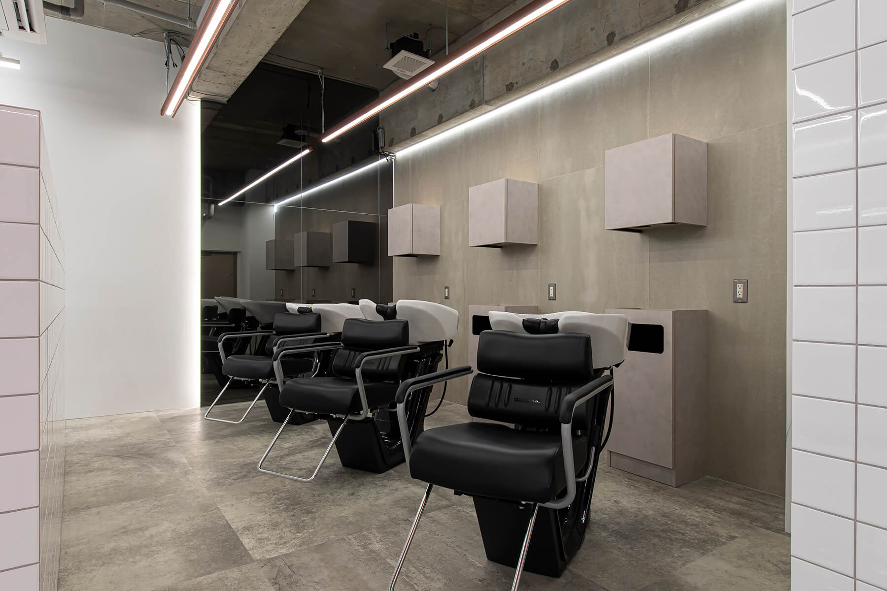 EIGHT MEN 那覇新都心／Okinawa