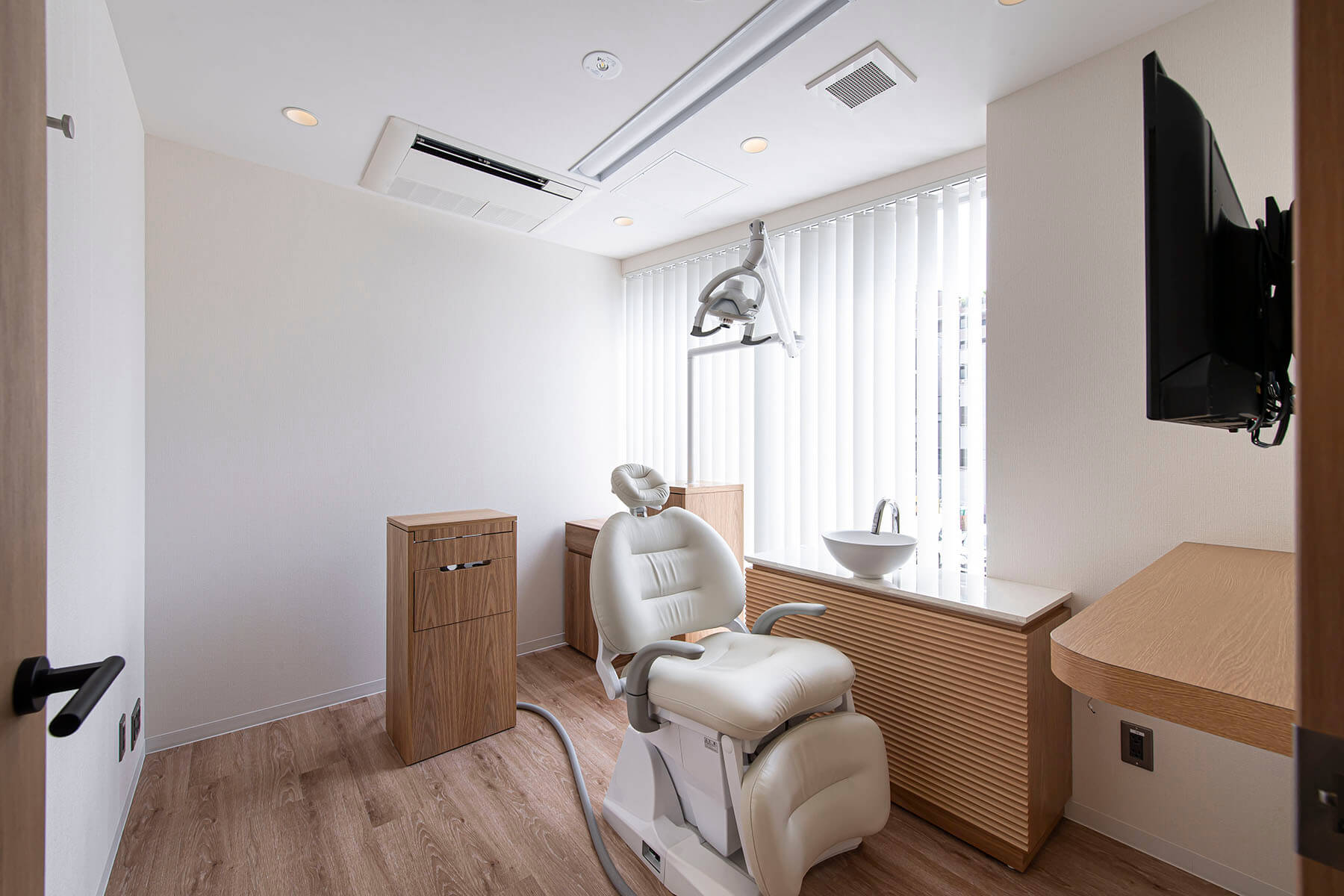 SHINING DENTAL CLINIC／Tokyo