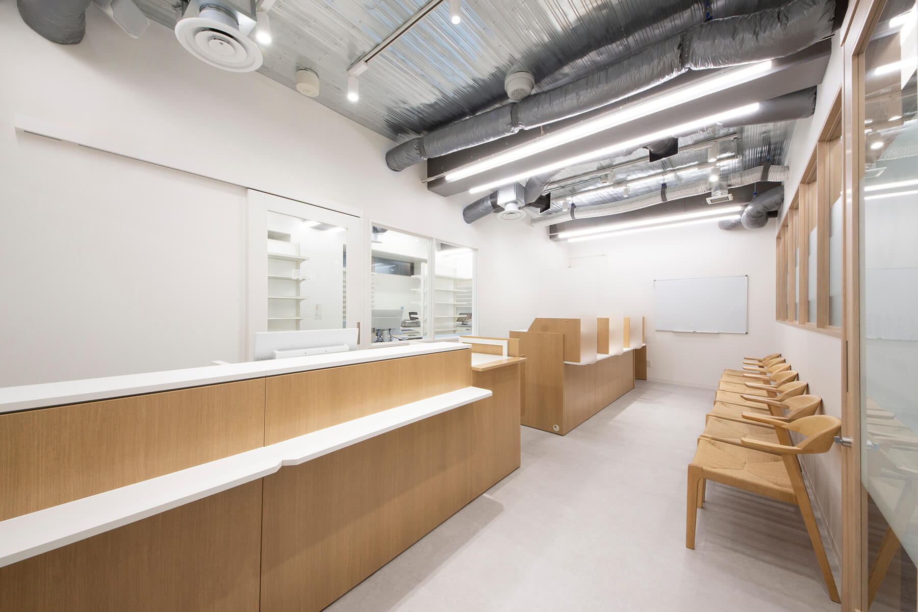 くるむ薬局 四条烏丸店／Kyoto